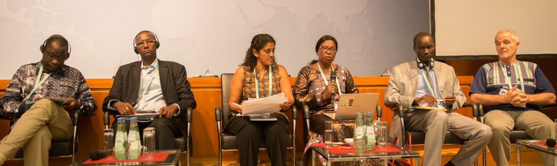 Header Zur Diskussion