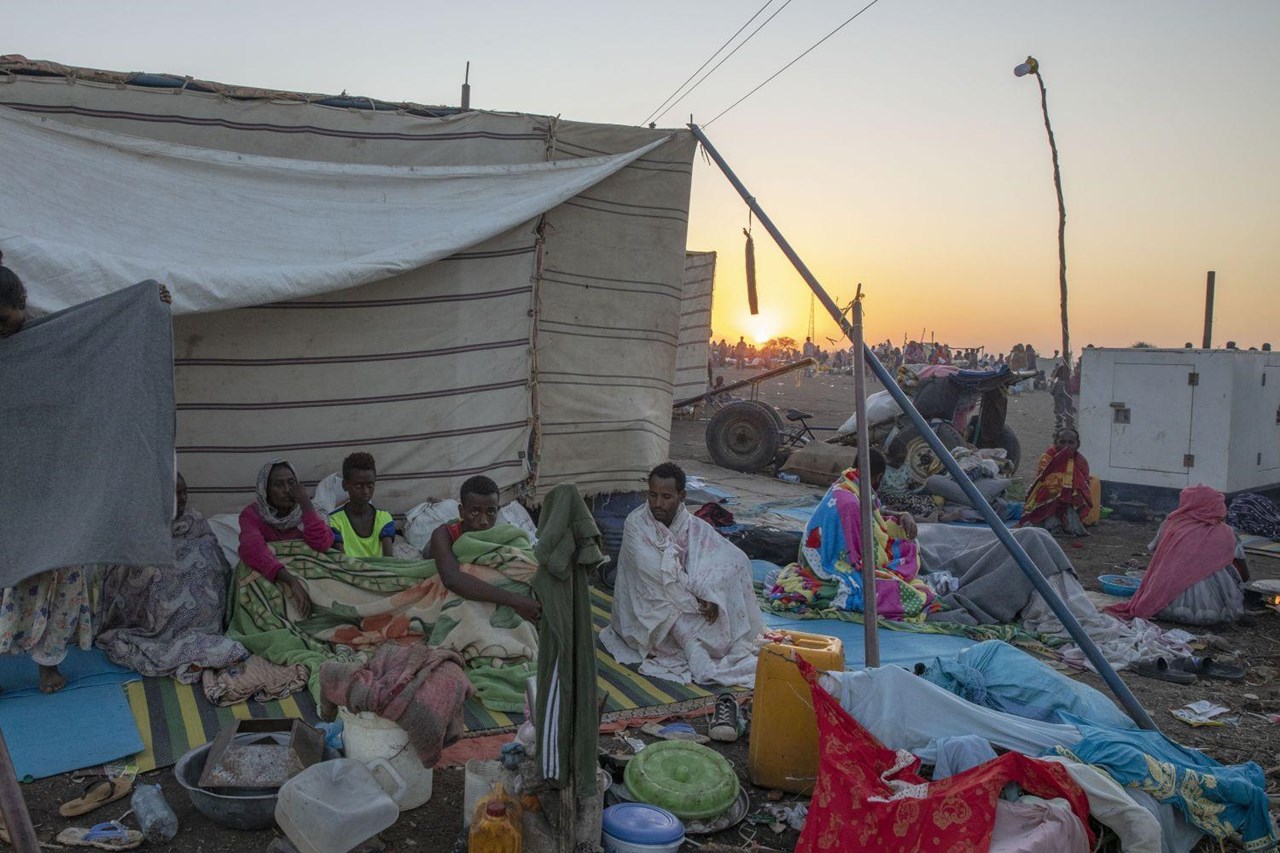 Zahlreiche Menschen fliehen vor der Gewalt in Tigray
