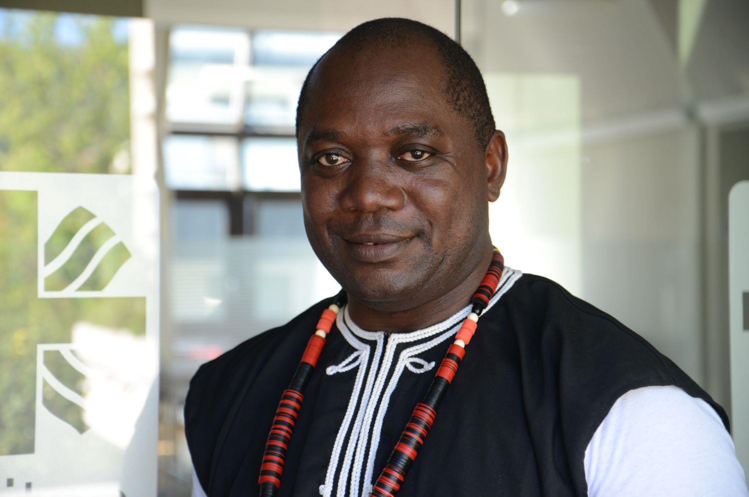 Portrait von Eric Alain Kamem, Koordinator des Migrationszentrums in Gao