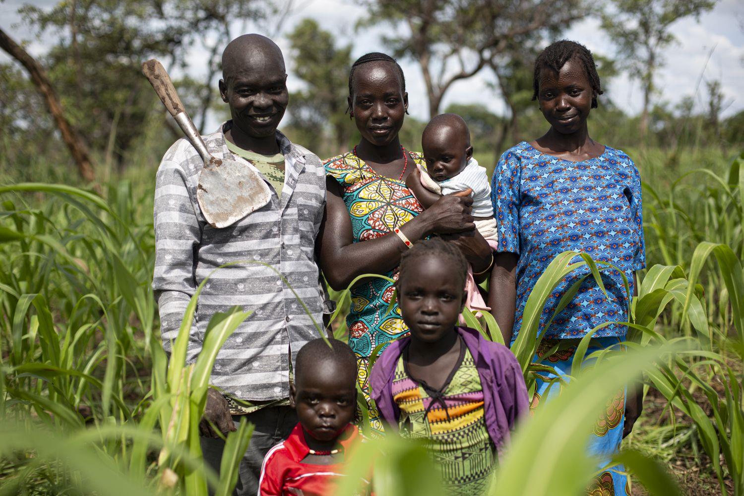 Eine südsudanesische Familie im Caritas Projekt