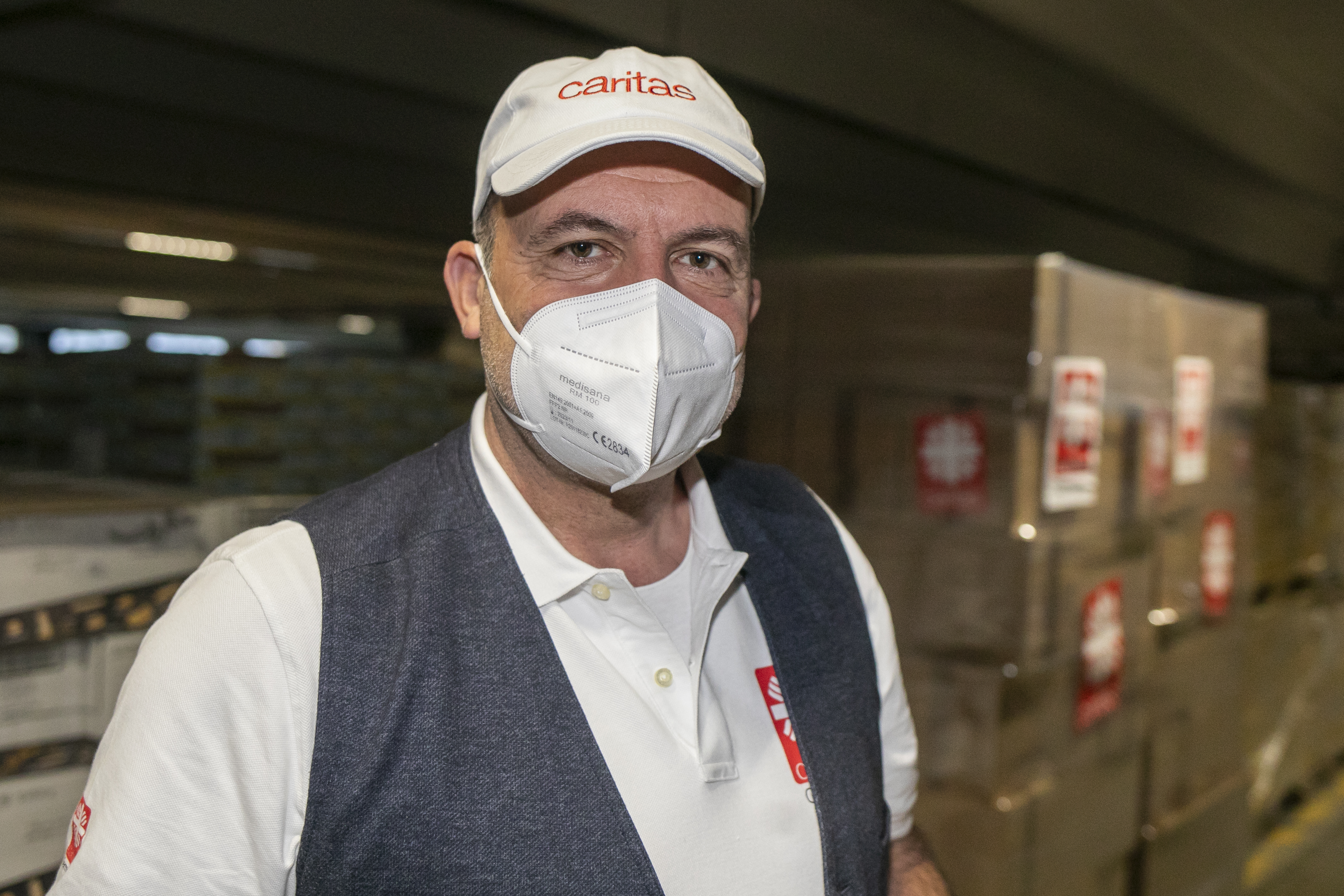 Christian Dehmel, Logistiker bei Caritas international, organisiert die Paket-Aktion für die Ukraine.