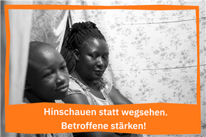 Junge und erwachsene Frau im Gespräch