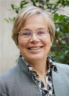 Portrait von Eva Maria Welskop-Deffa