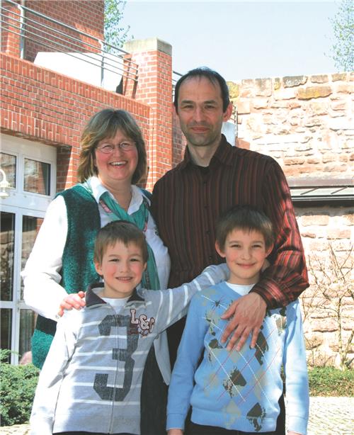 Familie mit zwei Kindern